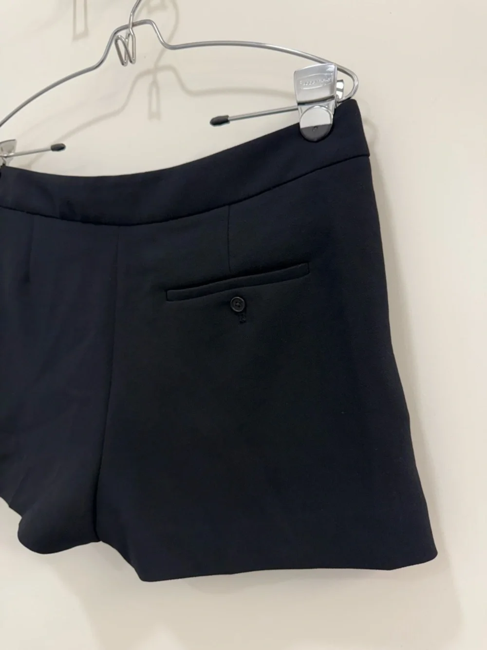 Aritzia Wilfred Exergue Short Ribbon tie crepe low rise shorts in Black Size 8